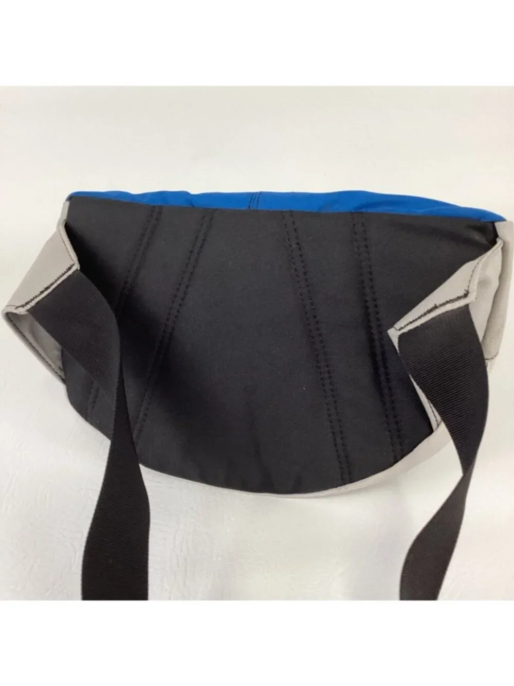 The North Face Roo Fanny Pack Waist Bag Hiking Outdoor 11” x 7” Blue Gray